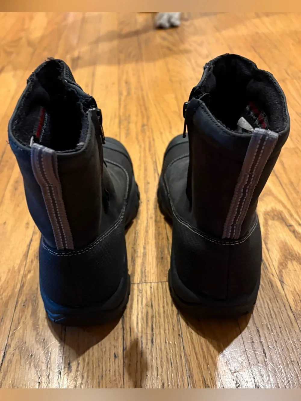 Keen like new